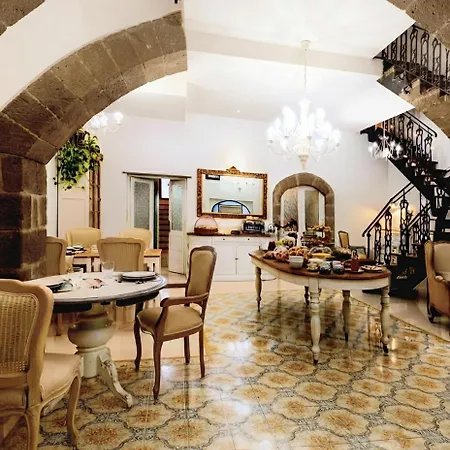 Palazzo Alessandrini Guest House-2